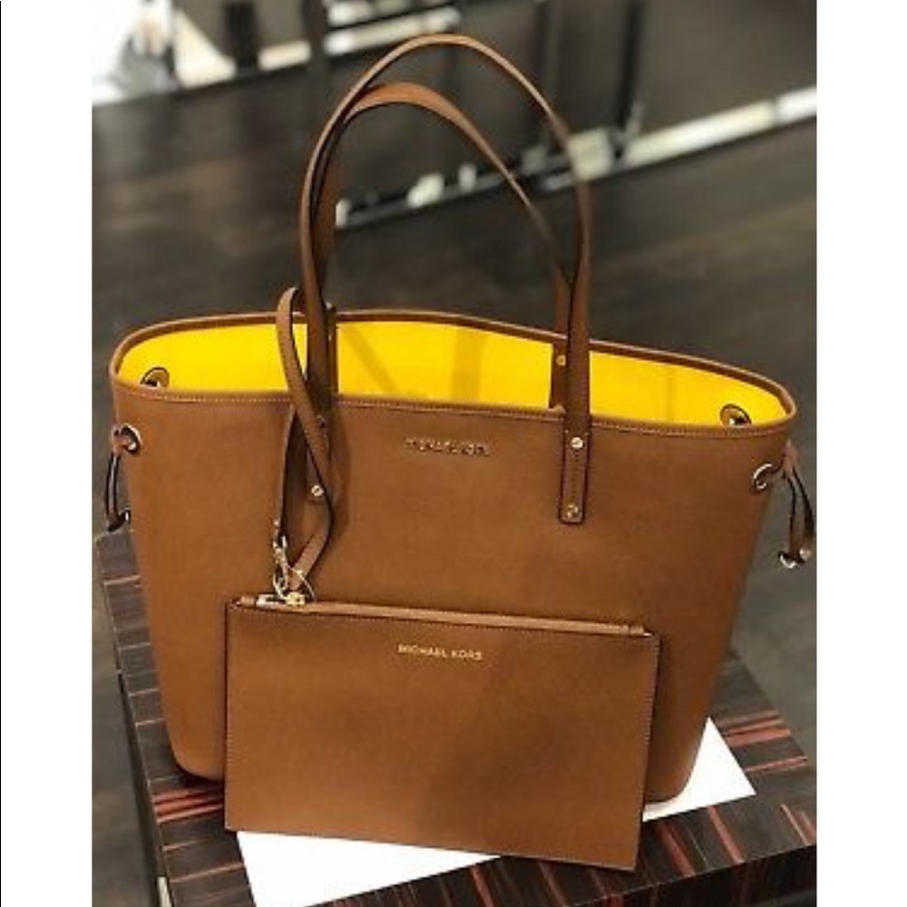 ✨HOST PICK!✨ Michael Kors 2 Piece Set- NWT - Picture 2 of 8